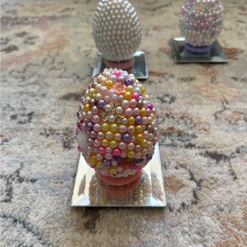 Colorful Pearl Embedded Decorative Egg